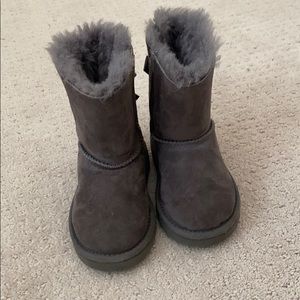 Riddle Girl Grey Uggs